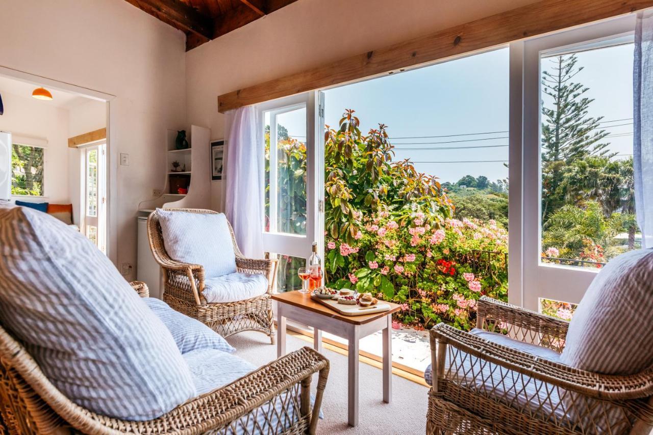 Sunshine Cottage By The Sea - Stay Waiheke Onetangi Kültér fotó
